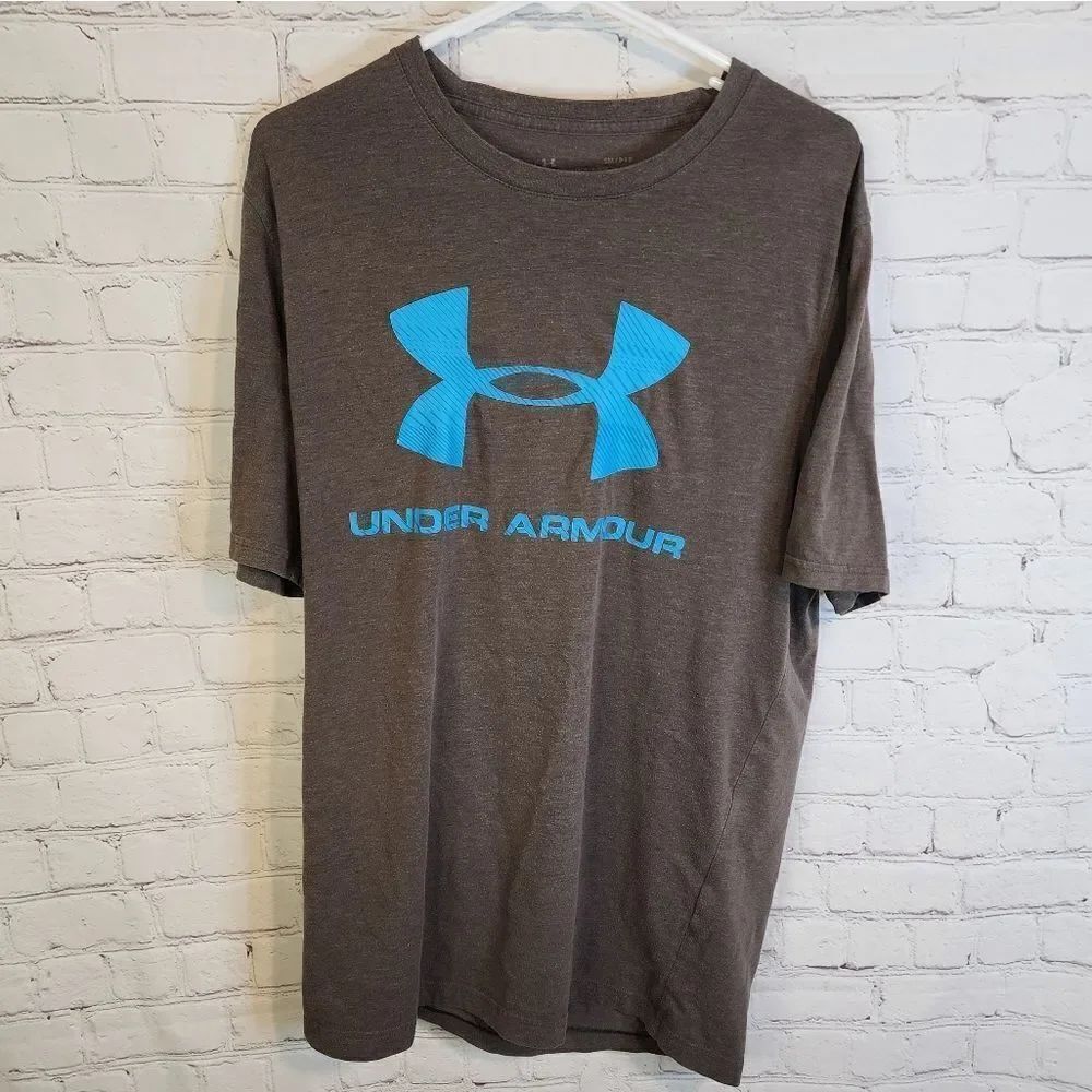 Men's Under Armour shirt, size small